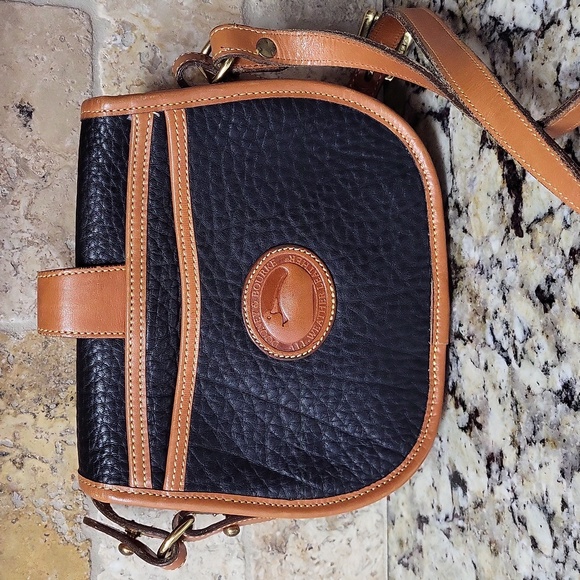 Dooney & Bourke Classic Black and Tan Crossbody Bag - Picture 2 of 16